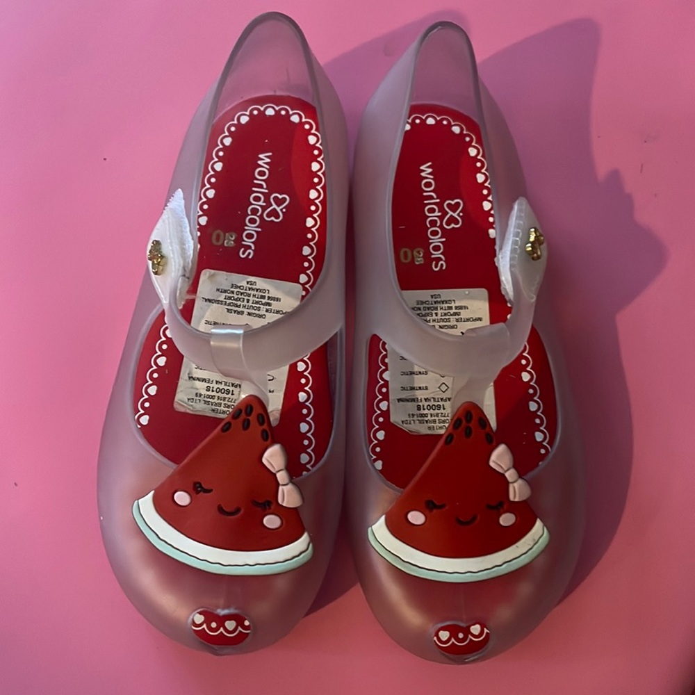 World colors girl shoes